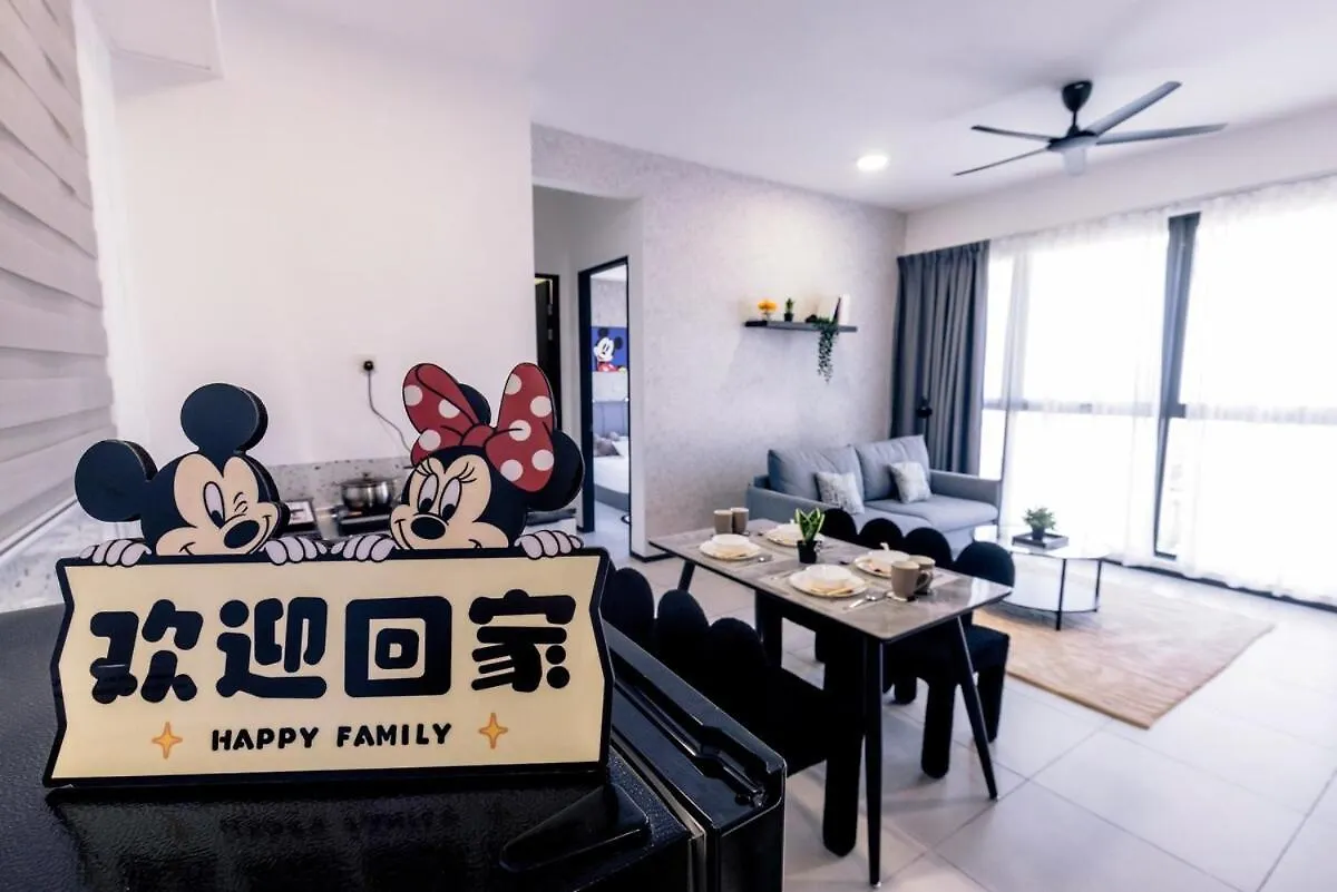 Breezy Urban 6Pax Seaview Infinitypool Georgetown Apartment 0*, George Town
