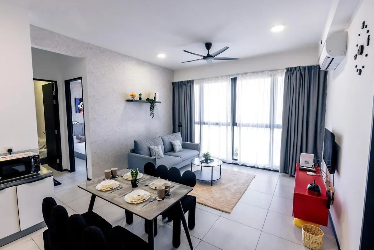 Breezy Urban 6Pax Seaview Infinitypool Georgetown Apartment 0*, George Town Malaysia
